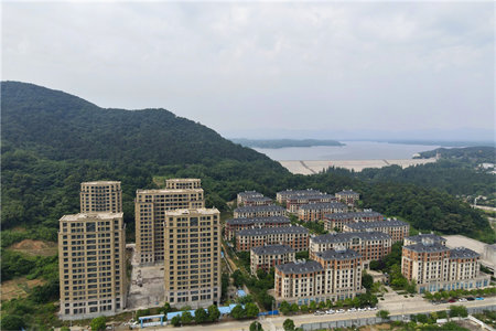 城东晏都秀府3室2厅1卫122.87m2毛坯房